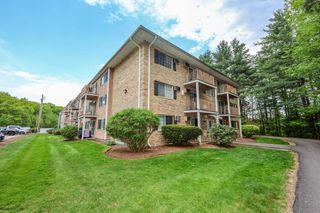 379 Huse Rd Unit 14, Manchester, NH 03103