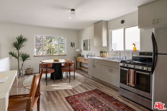 2342 Lake View Avenue, Los Angeles, CA 90039