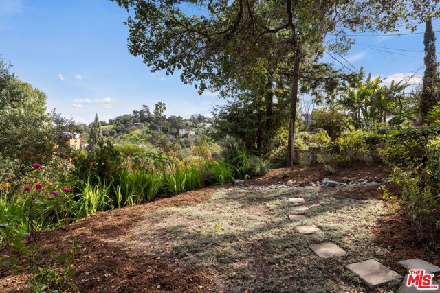 2342 Lake View Avenue, Los Angeles, CA 90039