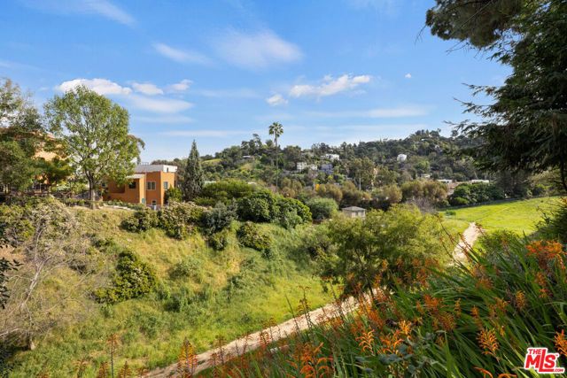 2342 Lake View Avenue, Los Angeles, CA 90039