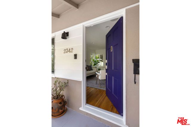 2342 Lake View Avenue, Los Angeles, CA 90039