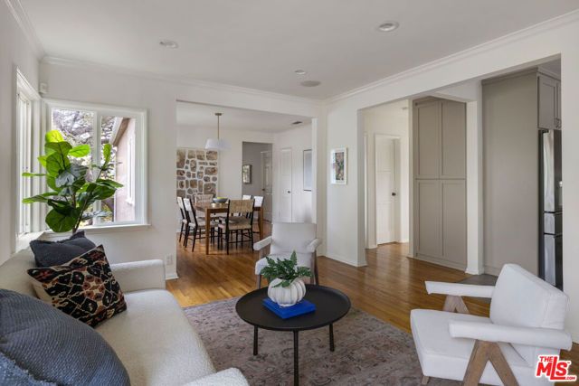 2342 Lake View Avenue, Los Angeles, CA 90039