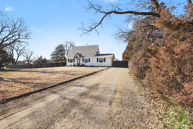 4701 N Woodlawn Blvd, Bel Aire, KS 67220