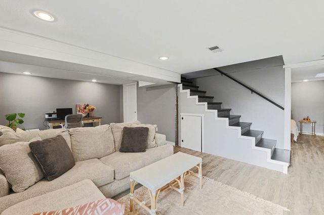 4701 N Woodlawn Blvd, Bel Aire, KS 67220