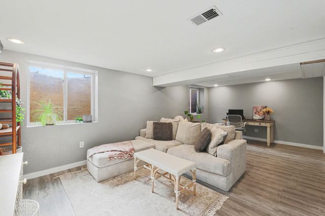 4701 N Woodlawn Blvd, Bel Aire, KS 67220