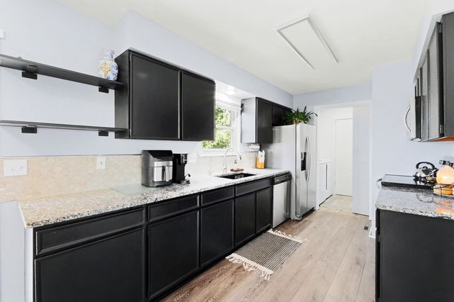 4701 N Woodlawn Blvd, Bel Aire, KS 67220