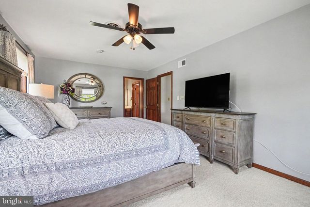 3505 ADA DR, Mechanicsburg, PA 17050