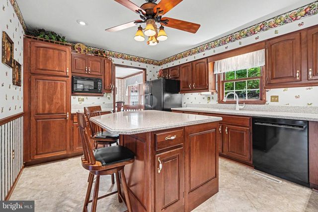 3505 ADA DR, Mechanicsburg, PA 17050