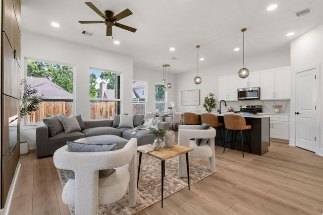 22806 August Leaf Drive, Tomball, TX 77375