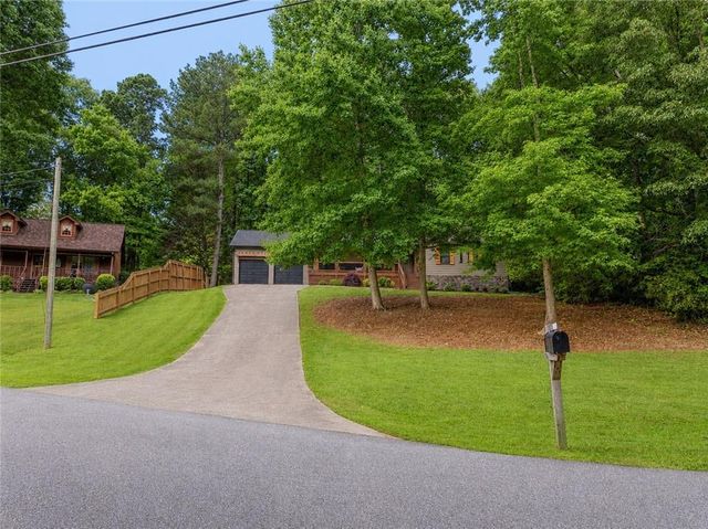 440 Spruce Court, Alpharetta, GA 30004