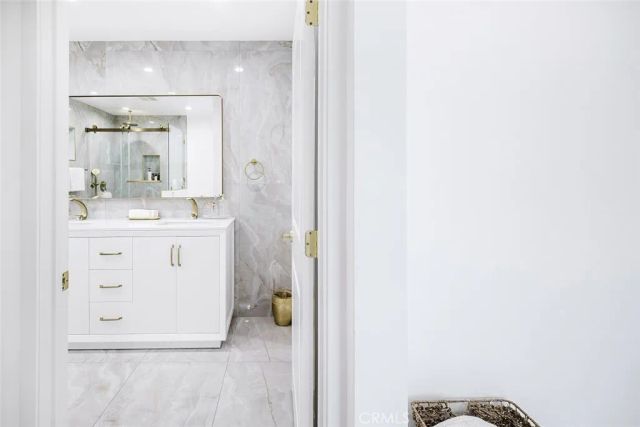 7306 Farmdale Avenue, North Hollywood, CA 91605