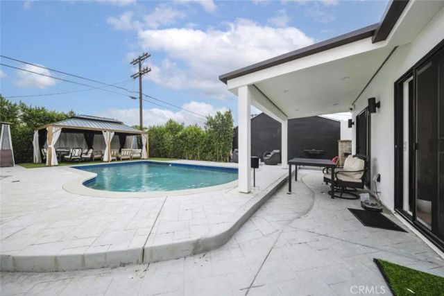 7306 Farmdale Avenue, North Hollywood, CA 91605