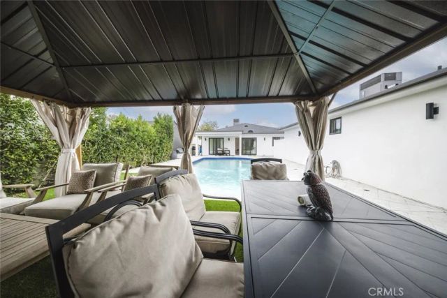 7306 Farmdale Avenue, North Hollywood, CA 91605