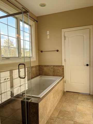 746-748 Gabriela Court, Rockford, IL 61108