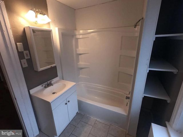 604 E MARSHALL ST, Norristown, PA 19401