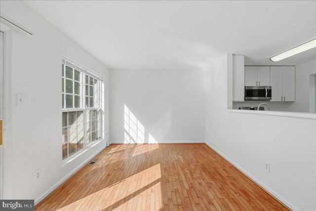 6129 KENDRA WAY, Centreville, VA 20121