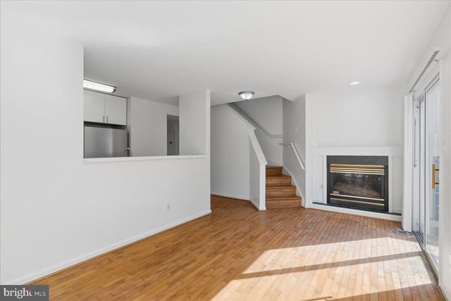 6129 KENDRA WAY, Centreville, VA 20121