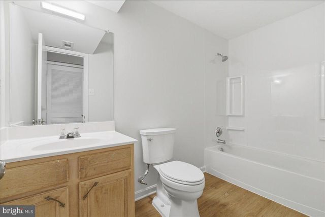 6129 KENDRA WAY, Centreville, VA 20121