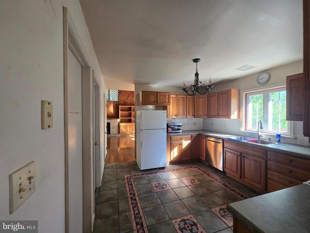 3450 MIDDLE RIDGE RD, Newport, PA 17074