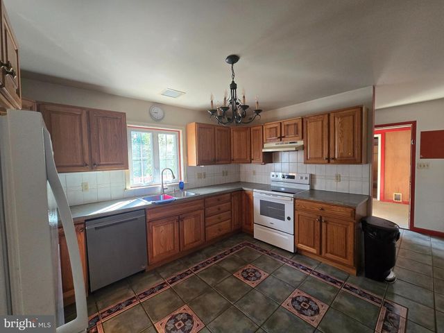 3450 MIDDLE RIDGE RD, Newport, PA 17074