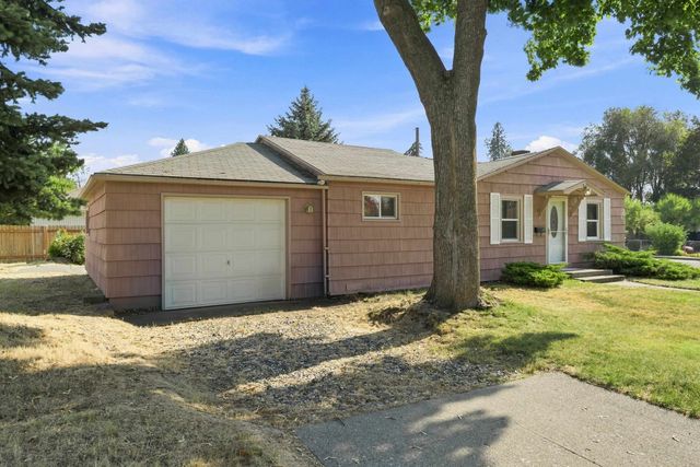 1129 W Bismark Ave, Spokane, WA 99205