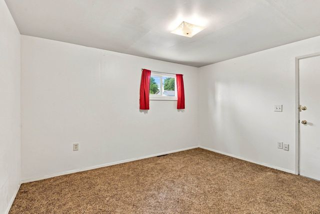 1129 W Bismark Ave, Spokane, WA 99205