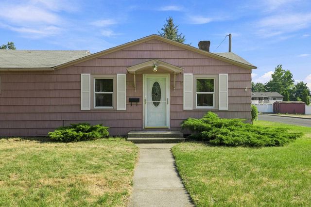 1129 W Bismark Ave, Spokane, WA 99205