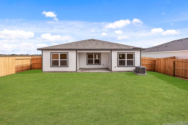 16100 Farmer, Lytle, TX 78052