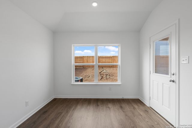 16100 Farmer, Lytle, TX 78052