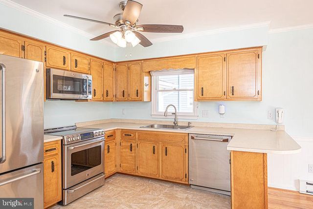 6 LOOKOUT PT, Ocean Pines, MD 21811