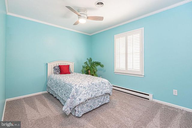 6 LOOKOUT PT, Ocean Pines, MD 21811