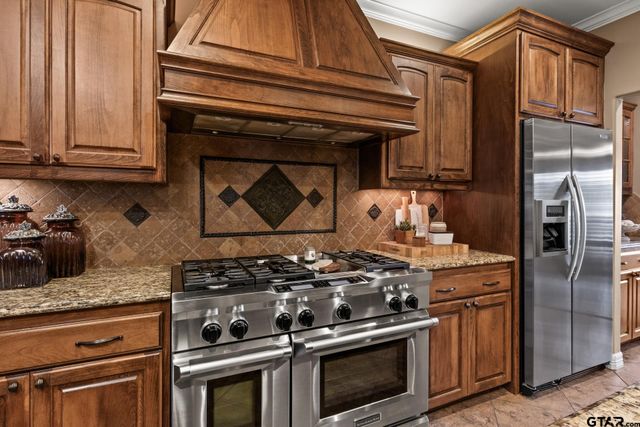 204 Private Road 54166, Pittsburg, TX 75686