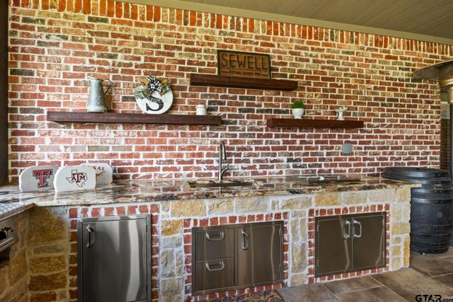 204 Private Road 54166, Pittsburg, TX 75686