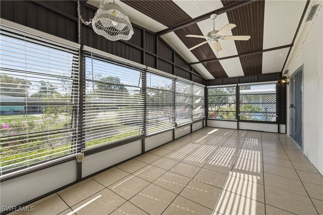 181 Sugarloaf LN, Naples, FL 34114