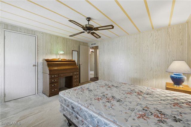 181 Sugarloaf LN, Naples, FL 34114