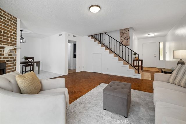 13534 Cordary Avenue 14, Hawthorne, CA 90250