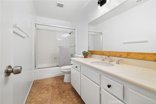 13534 Cordary Avenue 14, Hawthorne, CA 90250