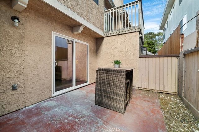 13534 Cordary Avenue 14, Hawthorne, CA 90250