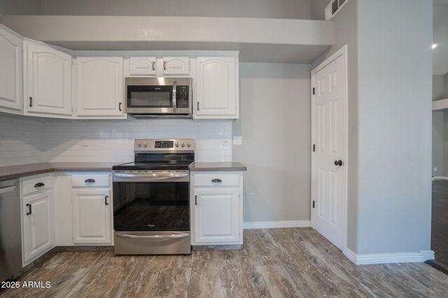 16006 S 39th Street, Phoenix, AZ 85048
