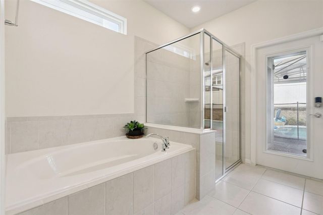 1876 SUMMER DRIVE, Davenport, FL 33897
