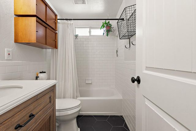 4941 Donovan Dr, Carmichael, CA 95608