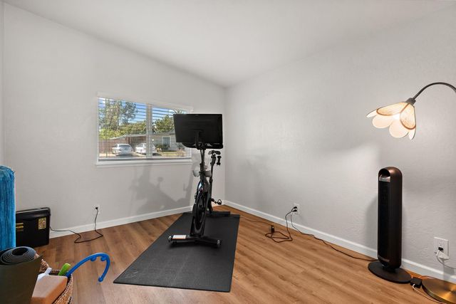 4941 Donovan Dr, Carmichael, CA 95608