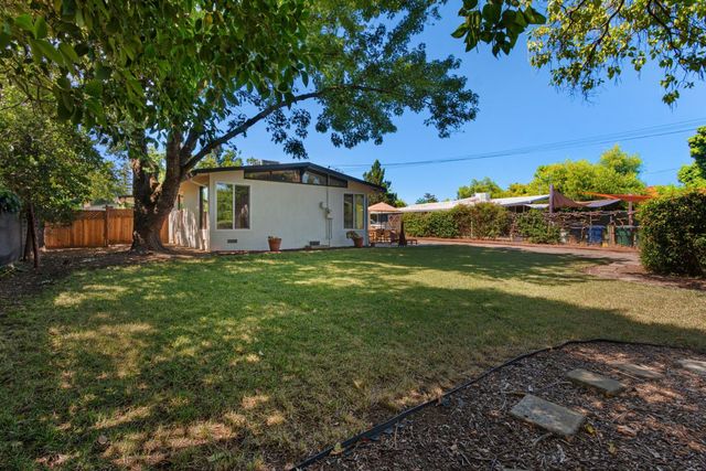4941 Donovan Dr, Carmichael, CA 95608