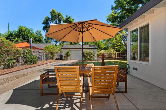 4941 Donovan Dr, Carmichael, CA 95608