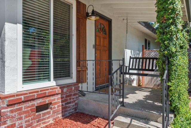 4941 Donovan Dr, Carmichael, CA 95608