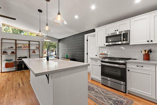 4941 Donovan Dr, Carmichael, CA 95608