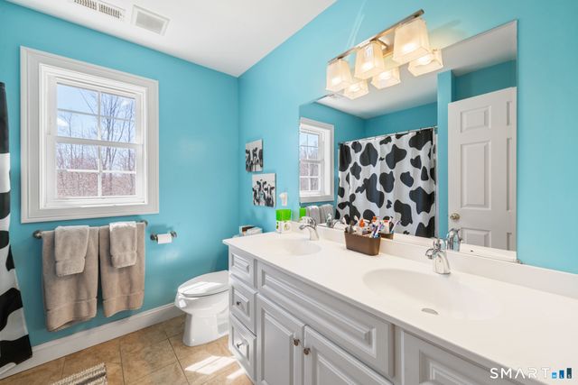 18 Oakwood Drive, Beacon Falls, CT 06403