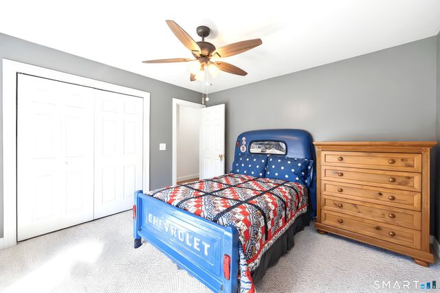 18 Oakwood Drive, Beacon Falls, CT 06403