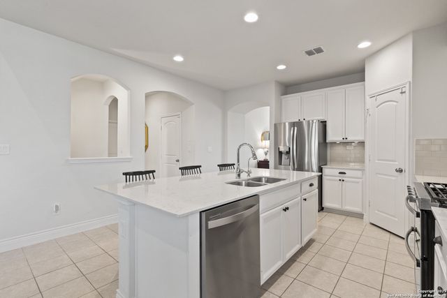 104 Inverness, Boerne, TX 78015