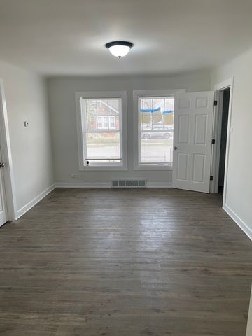 271 E 148th Street, Harvey, IL 60426